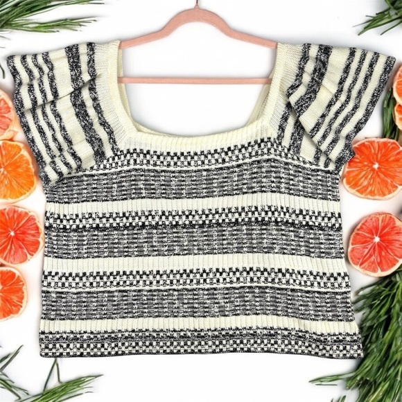Treasure & Bond Tops - Treasure & Bond Striped Knit Women's 3X Crop Top Cable Knit Flutter Off Sleeves